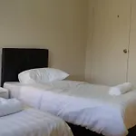 1. Luxury Kristal Condo 1 丹绒亚路市中心高級住宅